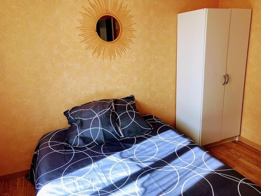 Studio 6 Avec Wifi Limoges Esterno foto