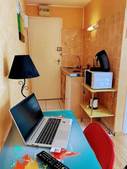 Studio 6 Avec Wifi Limoges Esterno foto